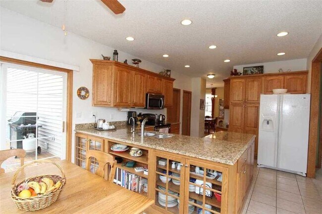 Another kitchen view. - 765 Breconshire Ln