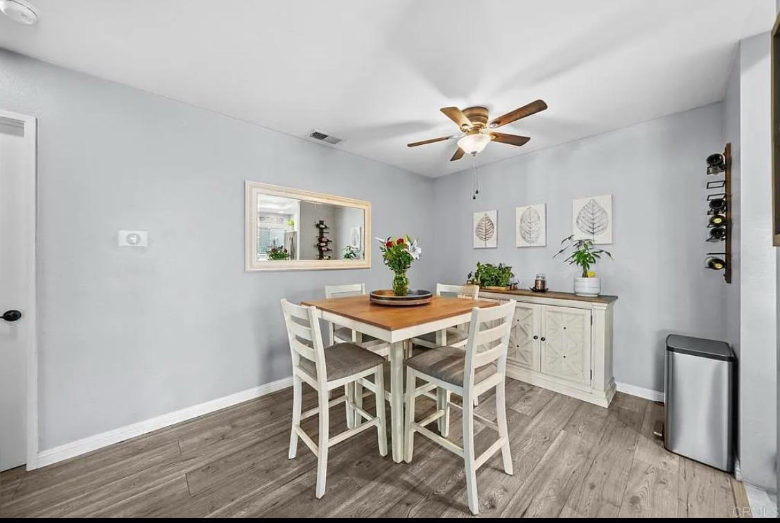 Foto principal - "Charming 1-Bedroom Apartment with Hardwoo...