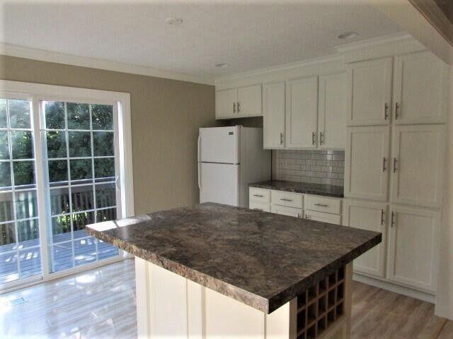 Foto del edificio - 428 Glenview Ct