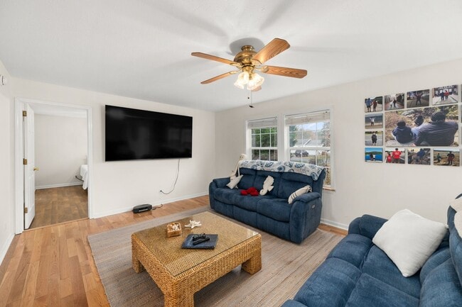 Building Photo - 117 Crazy Horse Trail