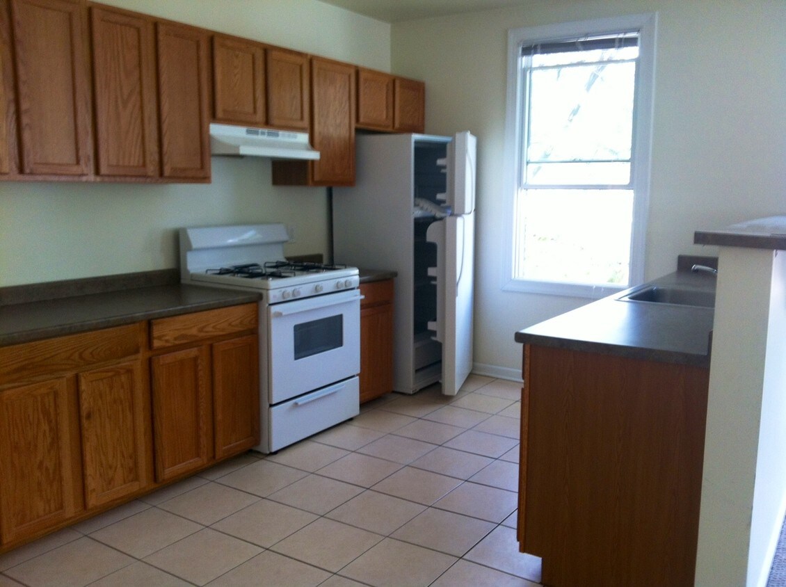 Cocina - 537 Greenfield Ave