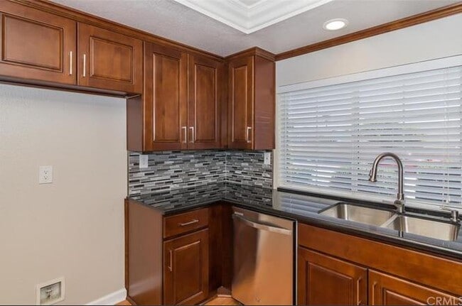 Building Photo - 28138 Bavaria Dr