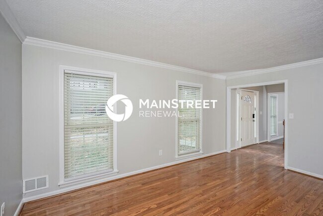 Foto del edificio - 3 Bedroom Pet-Friendly Home in LOUISVILLE, KY with Main Street Renewal