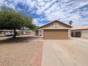 Building Photo - 15746 W Elm St