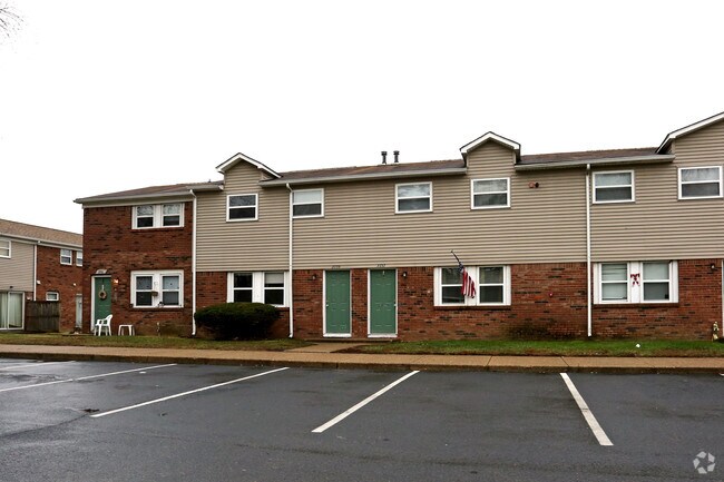 Arbors at Evansville Apartments - Coldwater Flats LLC