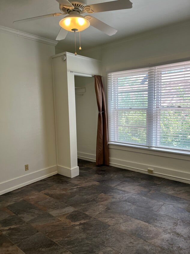 1st bedroom closet - 1112 N Wahsatch Ave