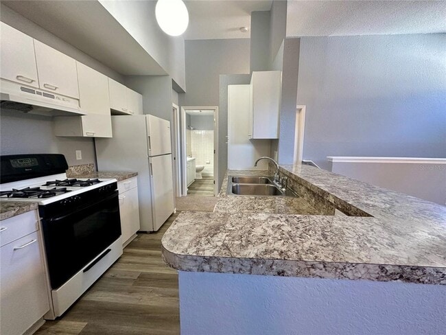 Photo - 1620 Columbia Arms Cir Apartment