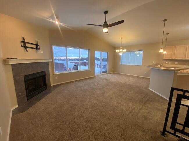 Building Photo - 10360 Ridge Park Dr