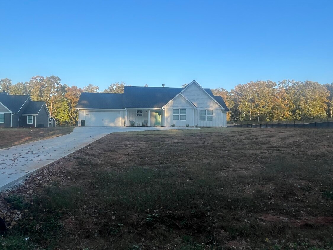 2990 Mount Hebron Rd, Hartwell, GA 30643 House Rental in Hartwell, GA