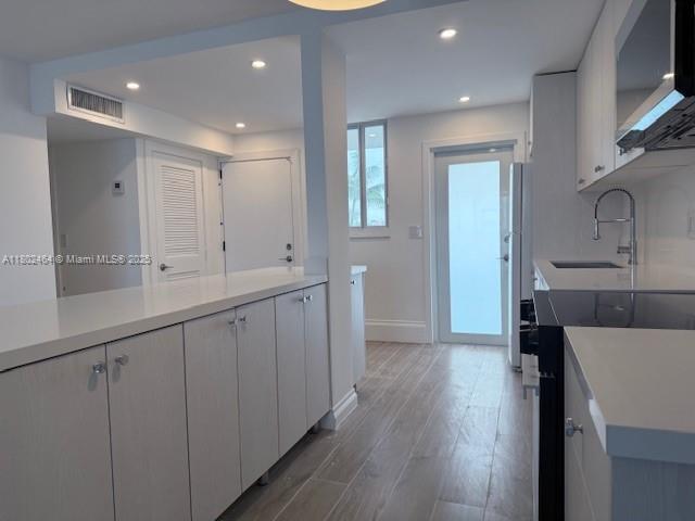 Building Photo - 3000 Marcos Dr