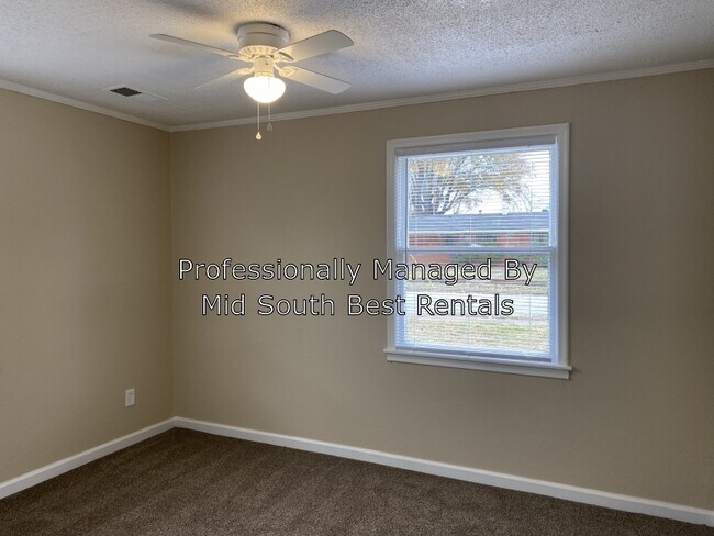 Building Photo - 3155 Gilmore Rd