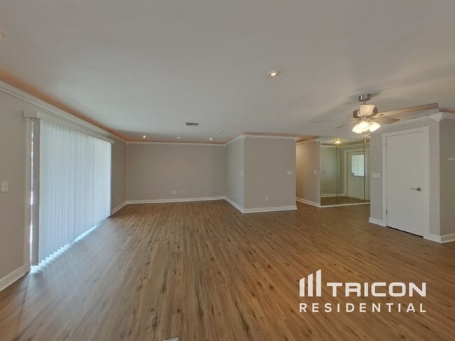 Building Photo - 2376 Millwood Ln