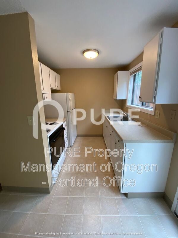 Building Photo - 3510 SE Sherry Ln