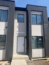 Building Photo - 3610-3610 10 Ave SE