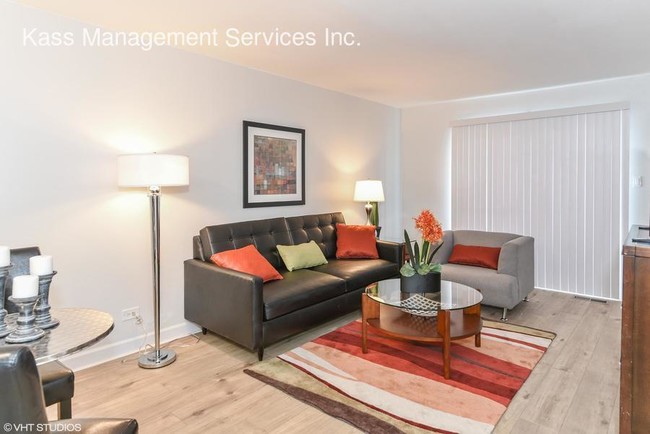 Foto del edificio - 15938 Le Claire Ave