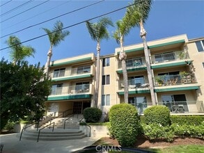 Building Photo - 4501 Cedros Ave