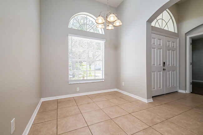 Foto del edificio - 9411 Laurel Ledge Dr