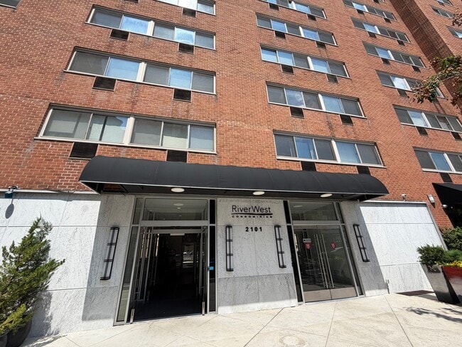 Photo - 2101-17 Chestnut Street Apartment