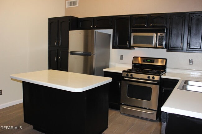 Foto del edificio - 394 Brill Cir