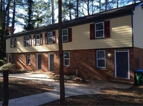 Building Photo - 1176 Forest Vale Way