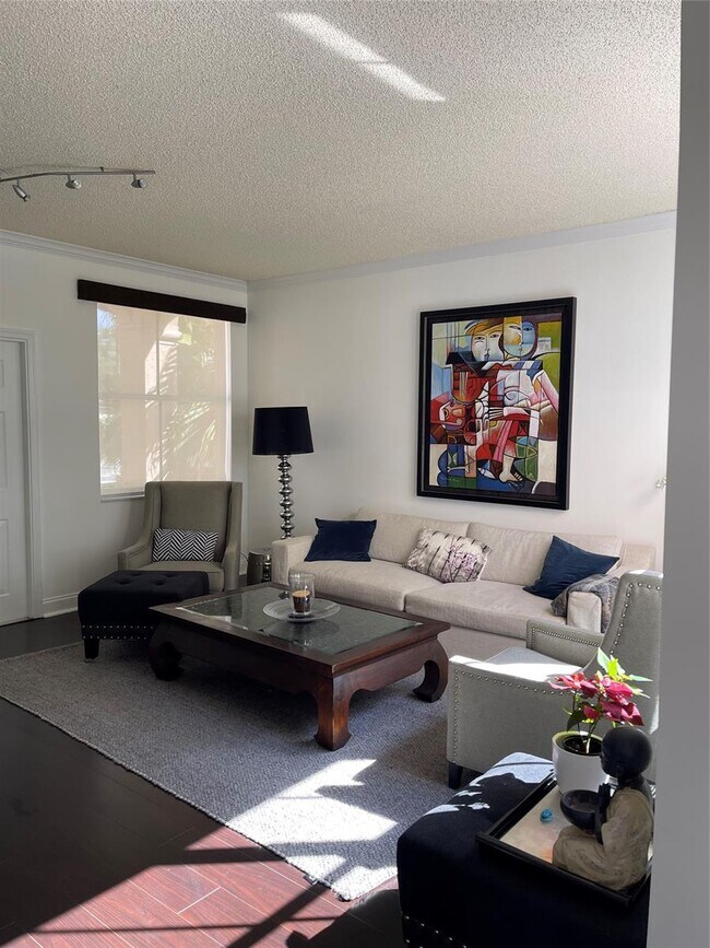 Foto del edificio - 671 Vista Meadows Dr