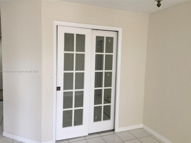 Foto del edificio - 1251 NE 108th St