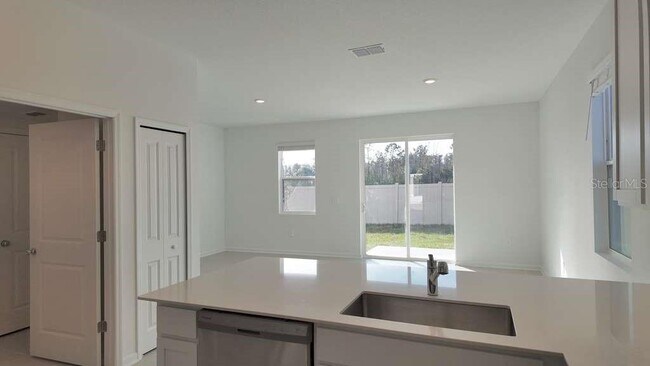 Foto del edificio - 2746 Skyline Lp