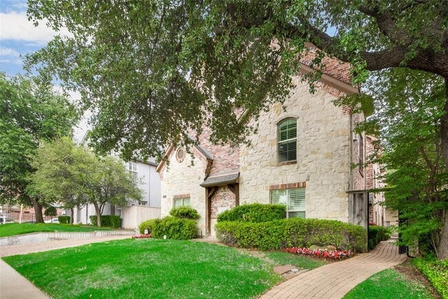 Building Photo - 3305 Rosedale Ave