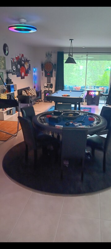 Building Photo - 7241 W Lenox Cir