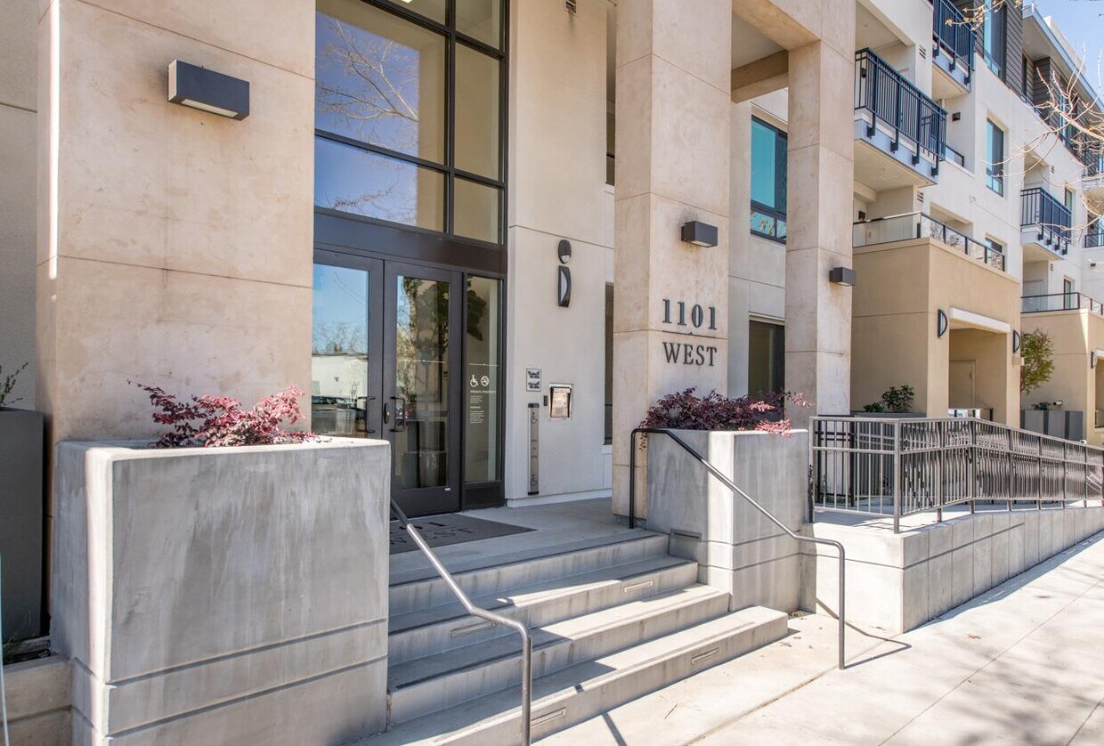 1101 W El Camino Real, Mountain View, CA 94040 Condo for Rent in