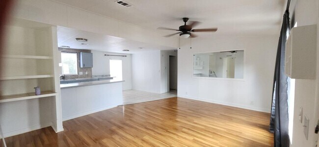 Building Photo - 11931 Watergate Cir