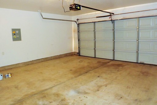 Building Photo - 2813 NW 187th Ter