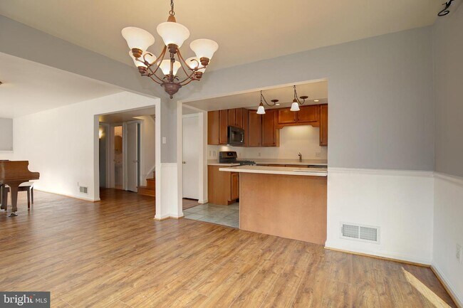 Foto del edificio - 8510 Thames St