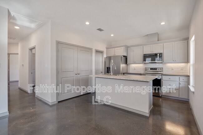Foto del edificio - 10407 County Rd 2180