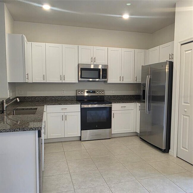 Foto del edificio - 6076 Shiner St