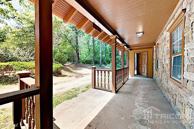 Building Photo - 4887 Lewis Rd