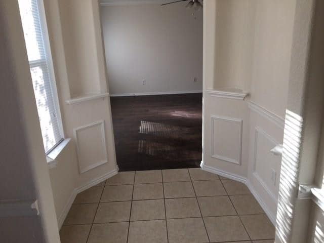 Primary Photo - 6420 Valleybrooke Ct