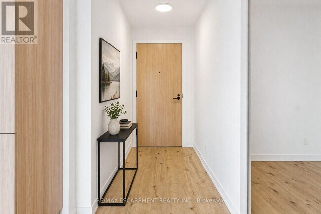 Photo du bâtiment - 35 Parliament St