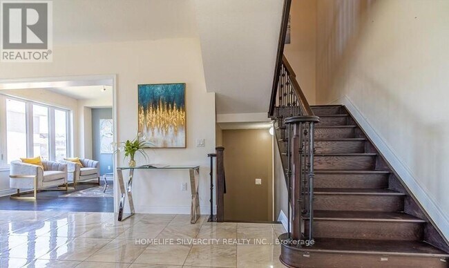 Building Photo - 1029 Upper Thames Dr