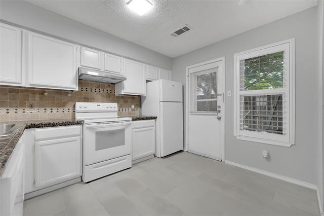 Foto del edificio - 2111 E Belt Line Rd