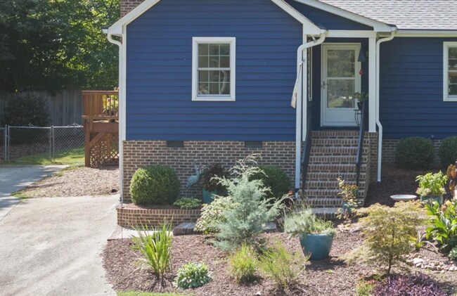 Building Photo - 5500 Kellwood Ct