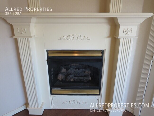 Foto del edificio - Come Home to this delightful 3 bedroom 2 b...