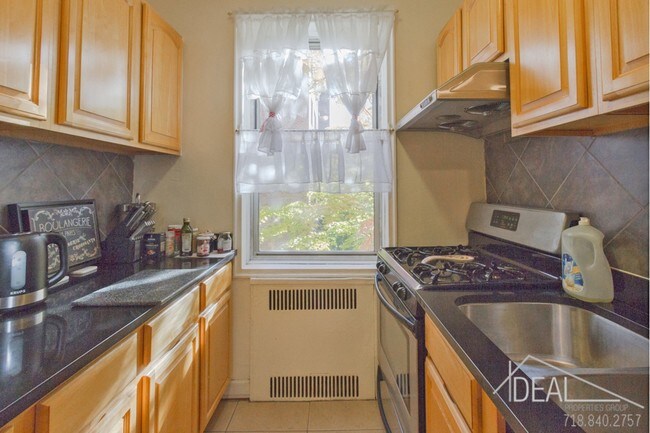 Foto del edificio - 99-45 67th Road #319R