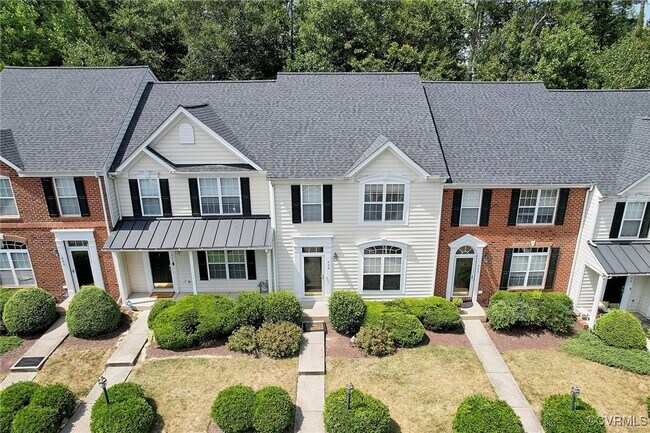 Building Photo - 444 Kingscote Ln