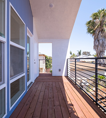 Private Deck - 6759 Saranac St