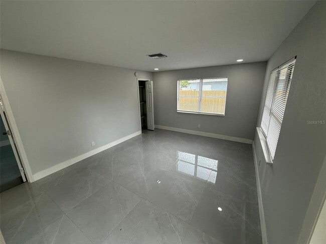 Foto del edificio - 427 40th Ave S