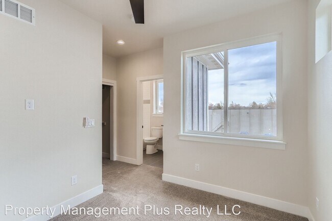 Building Photo - 3 br, 4 bath House - 1355 Baker Street