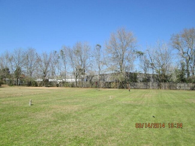 Foto del edificio - 201 Spring Run Dr