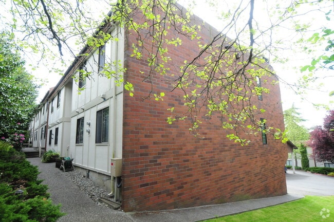 Building Photo - 1617 1st St