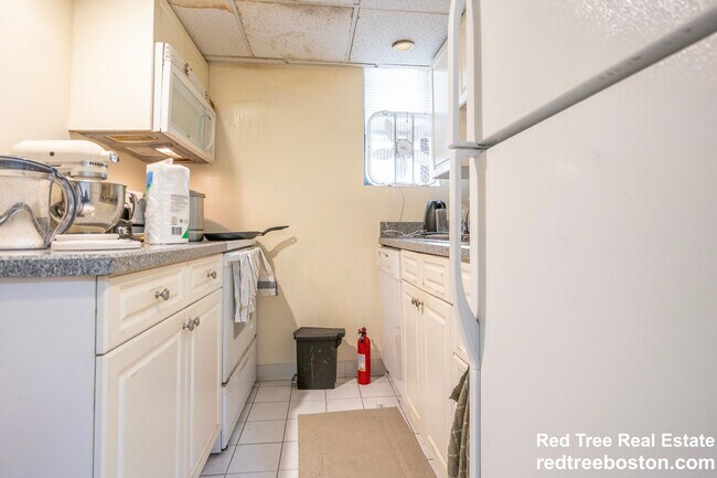 Foto del edificio - 466 Commonwealth Ave